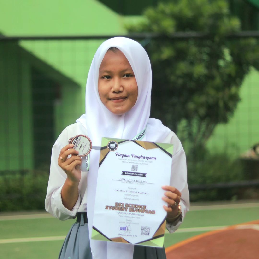 Juara Harapan III Tingkat Nasional pada GSI Science Student Olympiade Mata Pelajaran Bahasa Indonesia